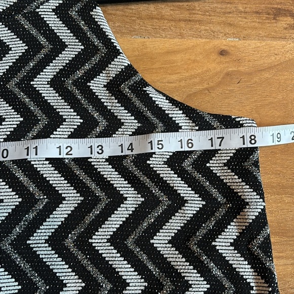 Candie's Black and White Zigzag Dress - Picture 11 of 11